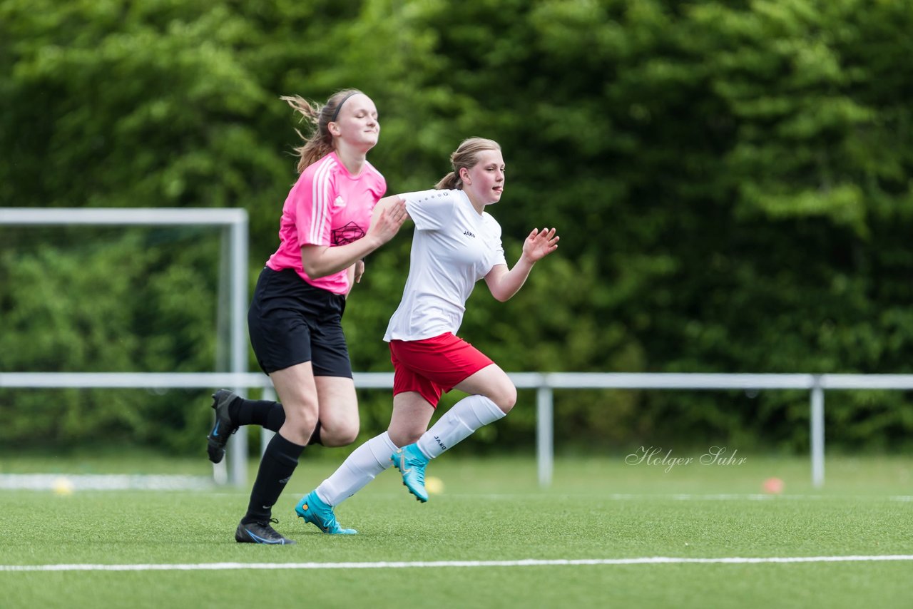 Bild 195 - wBJ SV Wahlstedt - SV Steinhorst/Labenz : Ergebnis: 0:1